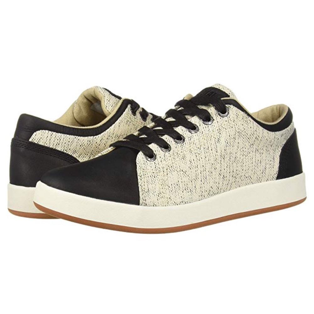Women’s Kodiak Indra Shoes Size 7 – fits like 7.5